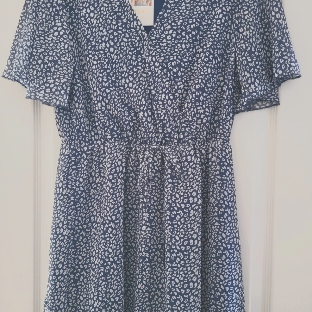 Womens short sleeve vneck ruffle leopard print high waist flowy dress NWT